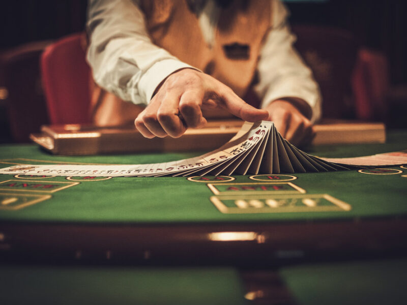 Approfittare dei bonus dei casinò online per diventare bravi a poker